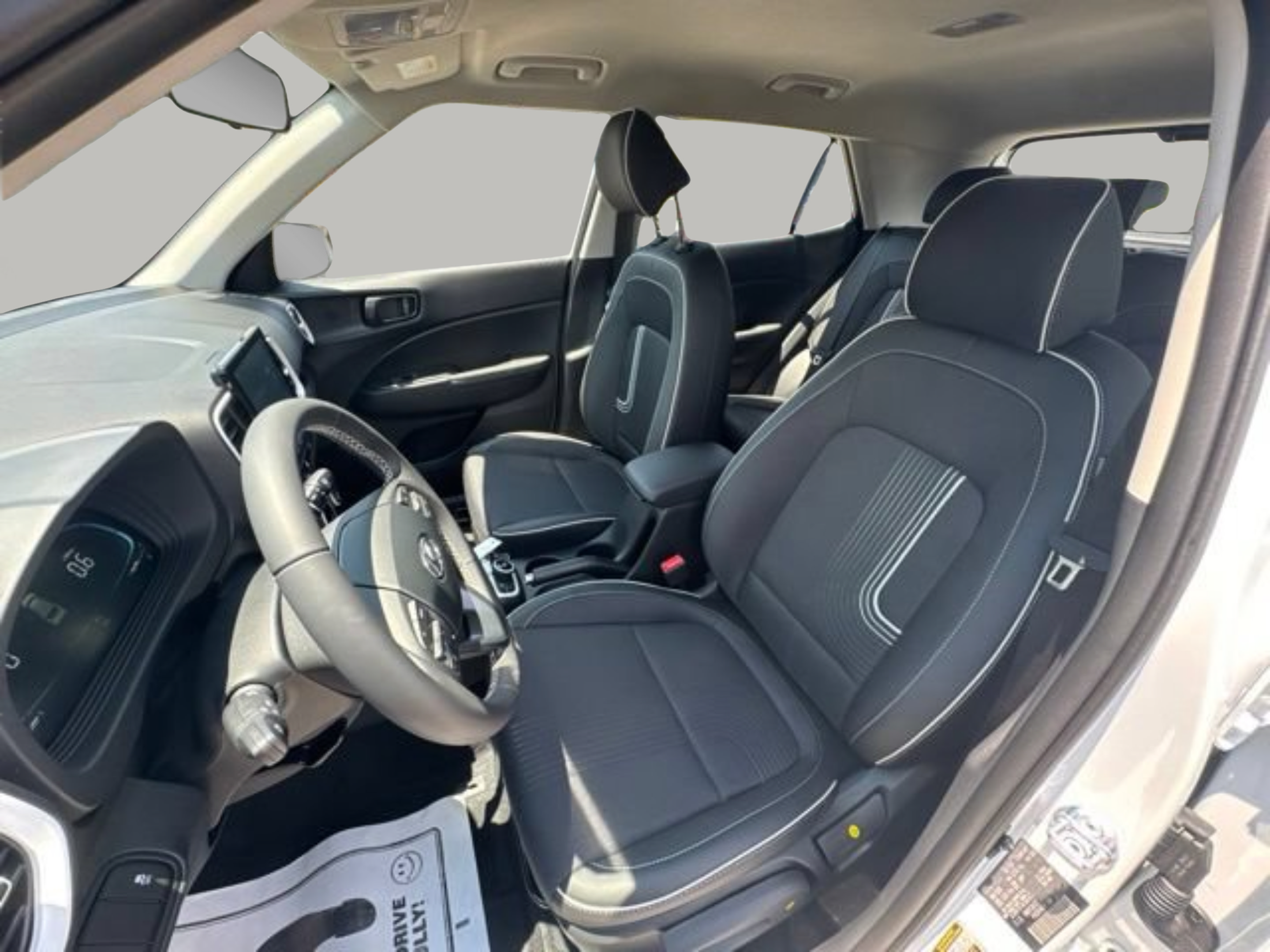 New 2026 Hyundai Venue SEL FWD image 13