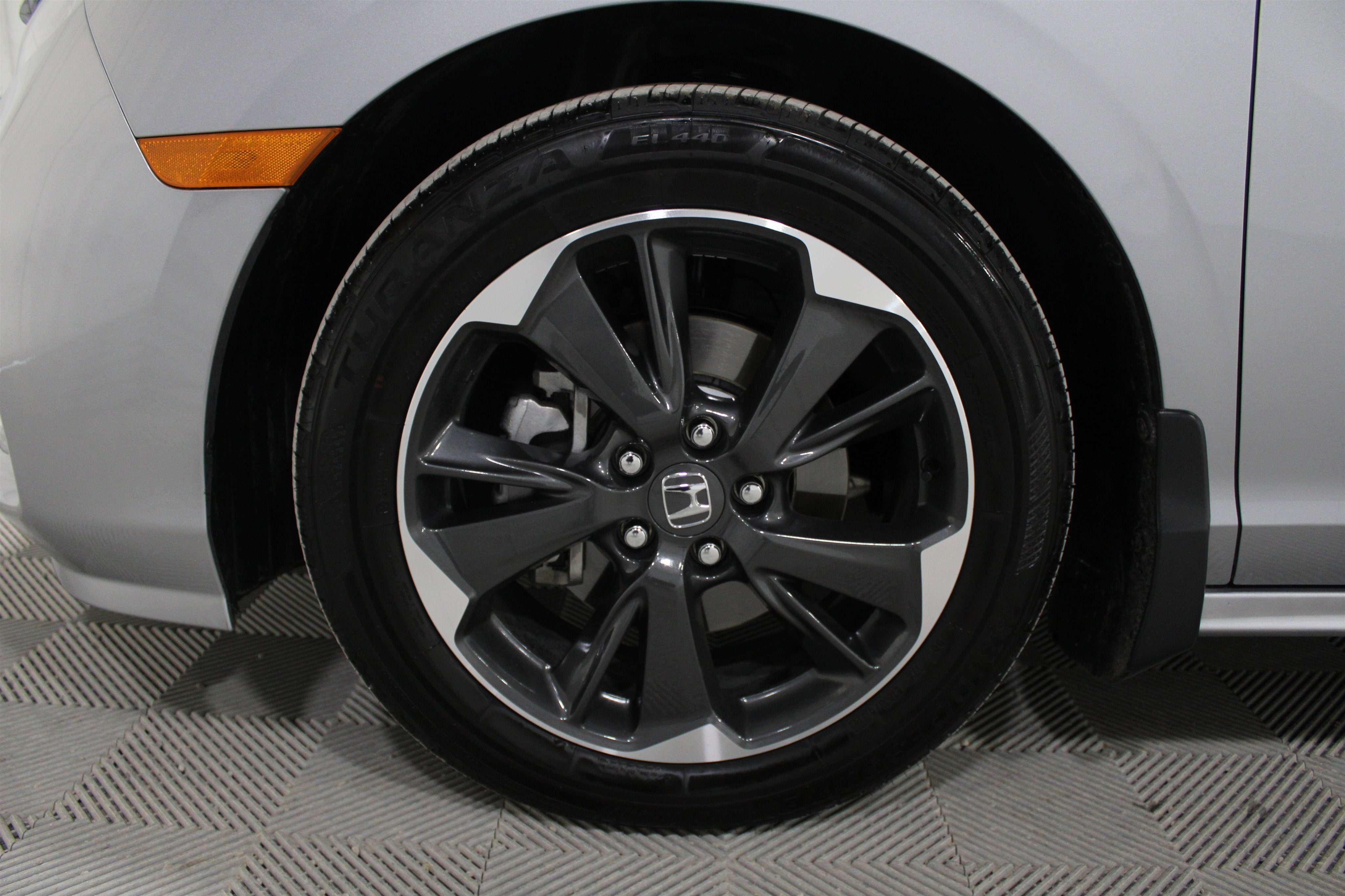 Used 2024 Honda Odyssey Elite image 35