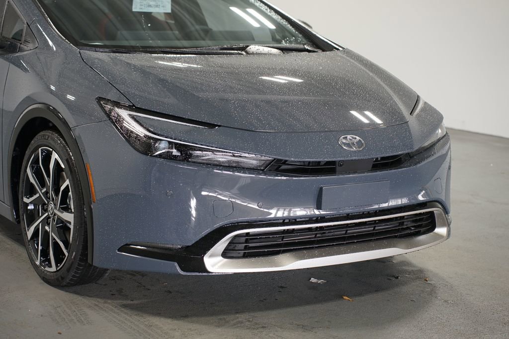 New 2026 Toyota Prius Plug-In Hybrid image 4