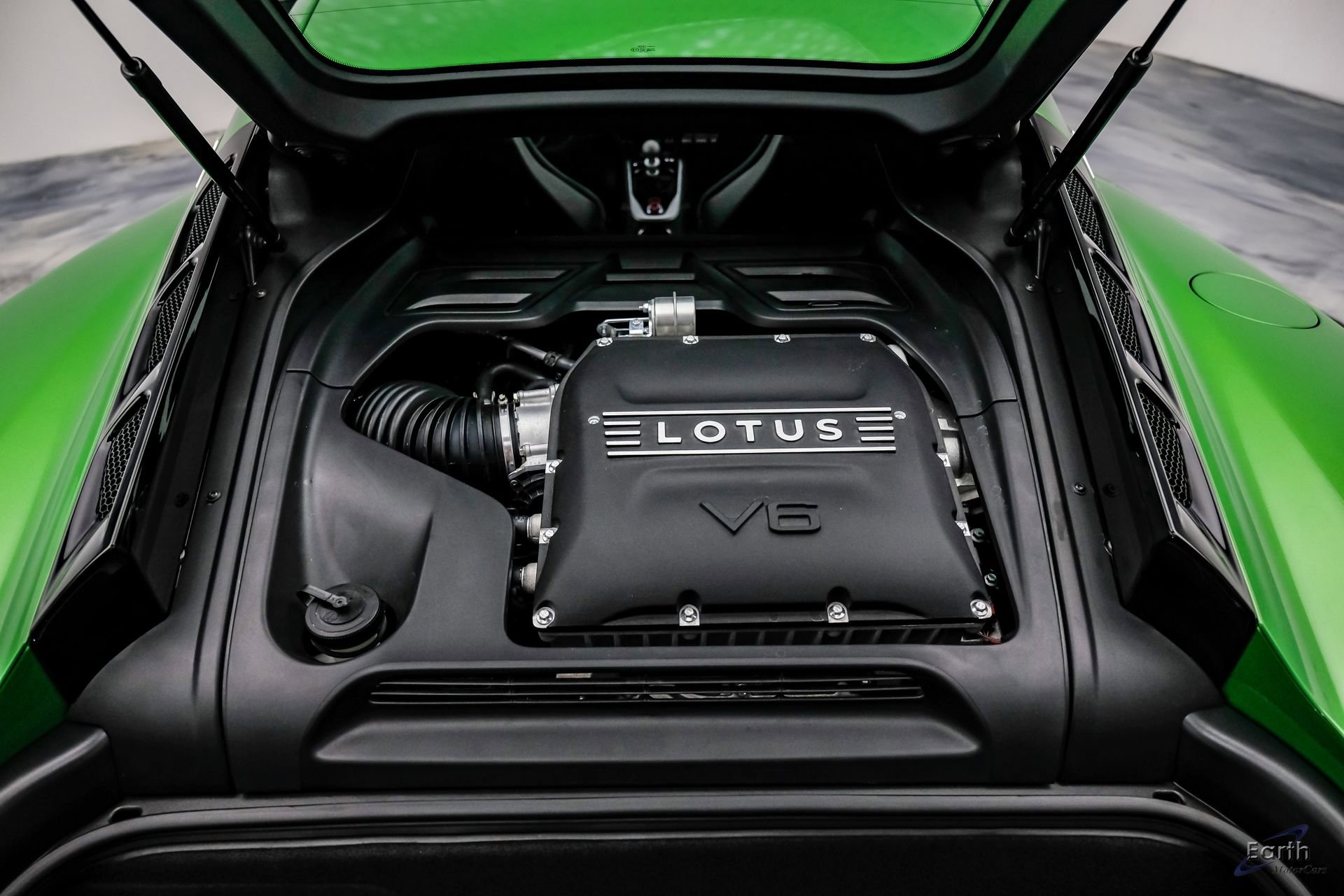 New 2026 Lotus Emira V6 SE RWD image 3