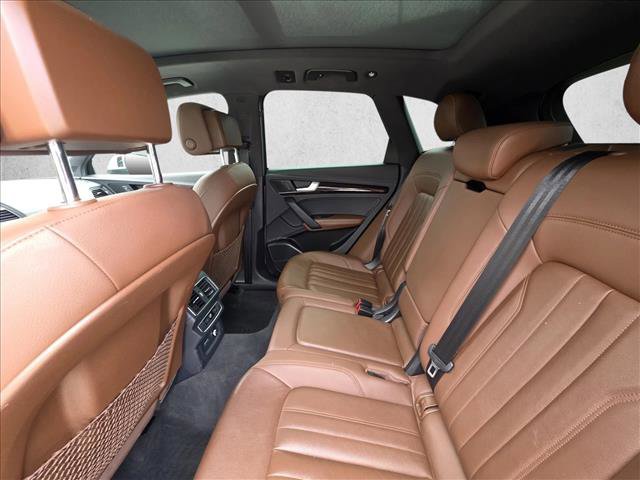 Used 2019 Audi Q5 2.0T Premium Plus w/ Premium Plus Package image 16