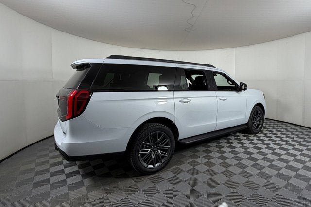 New 2026 Ford Expedition Max Platinum w/ Stealth Appearance Package AWD/4WD image 4