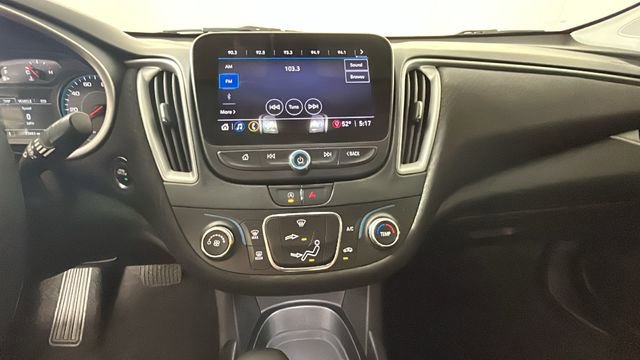 Used 2021 Chevrolet Malibu RS FWD image 24