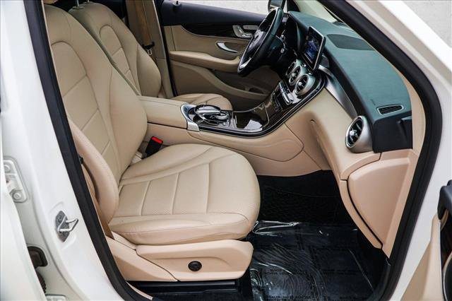 Used 2016 Mercedes-Benz GLC 300 4MATIC image 27