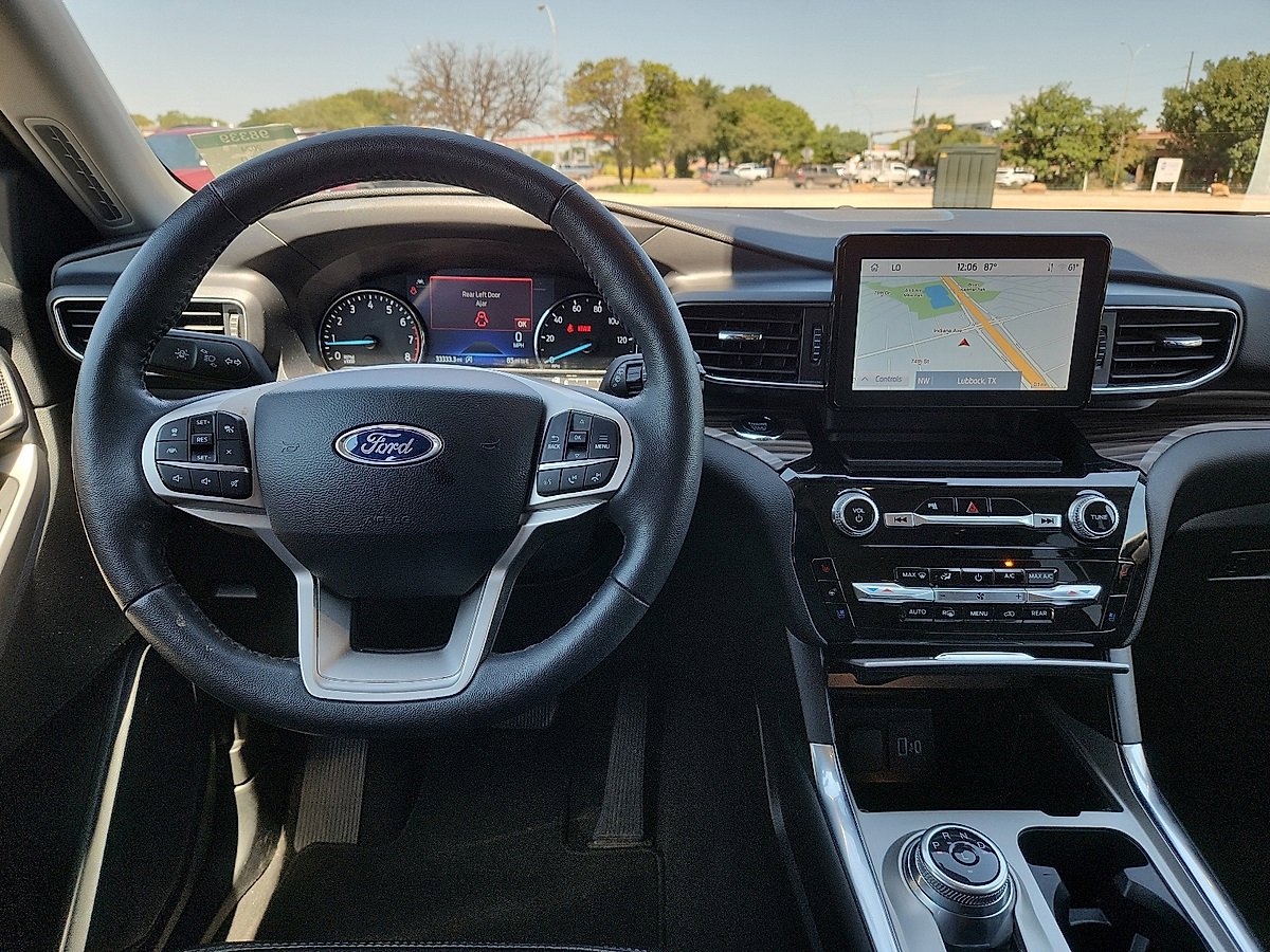 Used 2024 Ford Explorer Limited image 6