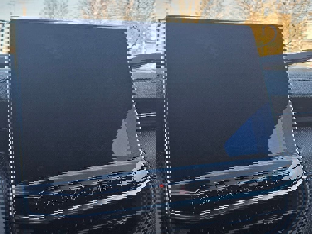 New 2025 Jeep Compass Limited w/ Sun & Sound Group image 18