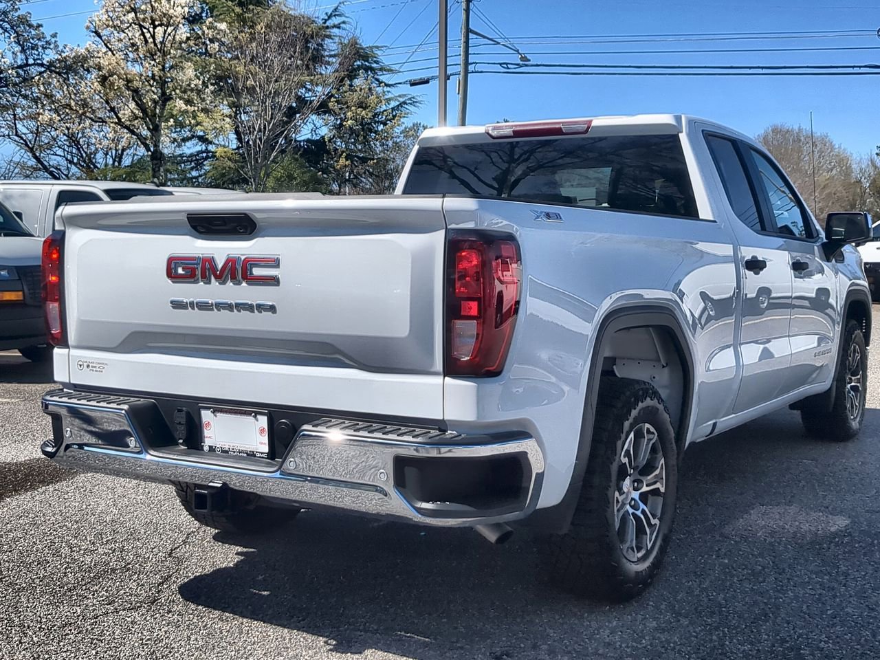 Used 2025 GMC Sierra 1500 Pro w/ Pro Value Package AWD/4WD image 8