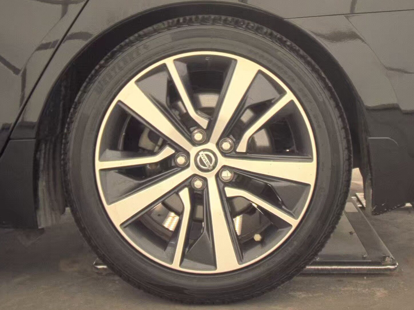 Used 2020 Nissan Maxima 3.5 SL w/ Floor Mat Group FWD image 12