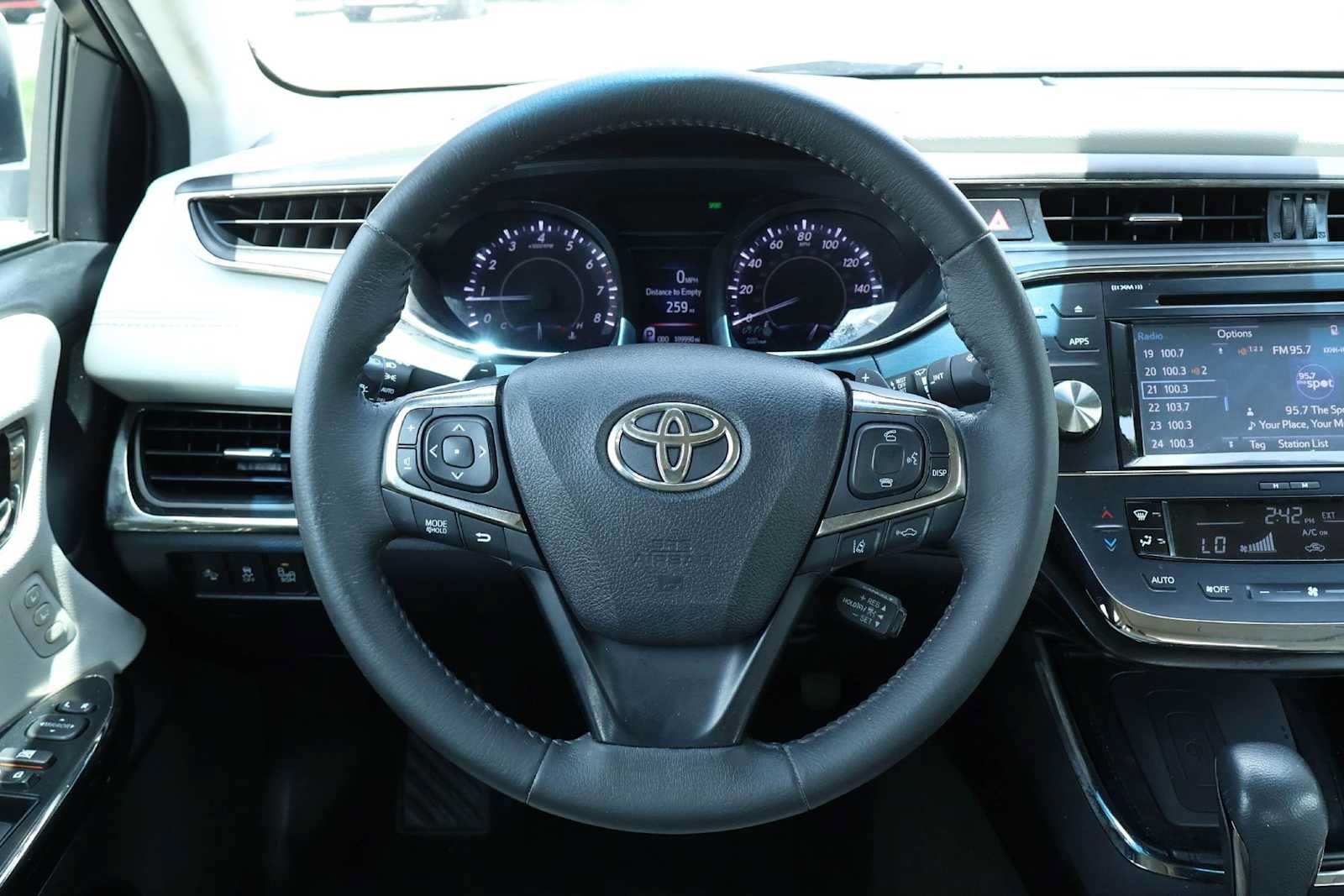 Used 2017 Toyota Avalon XLE Premium FWD image 15