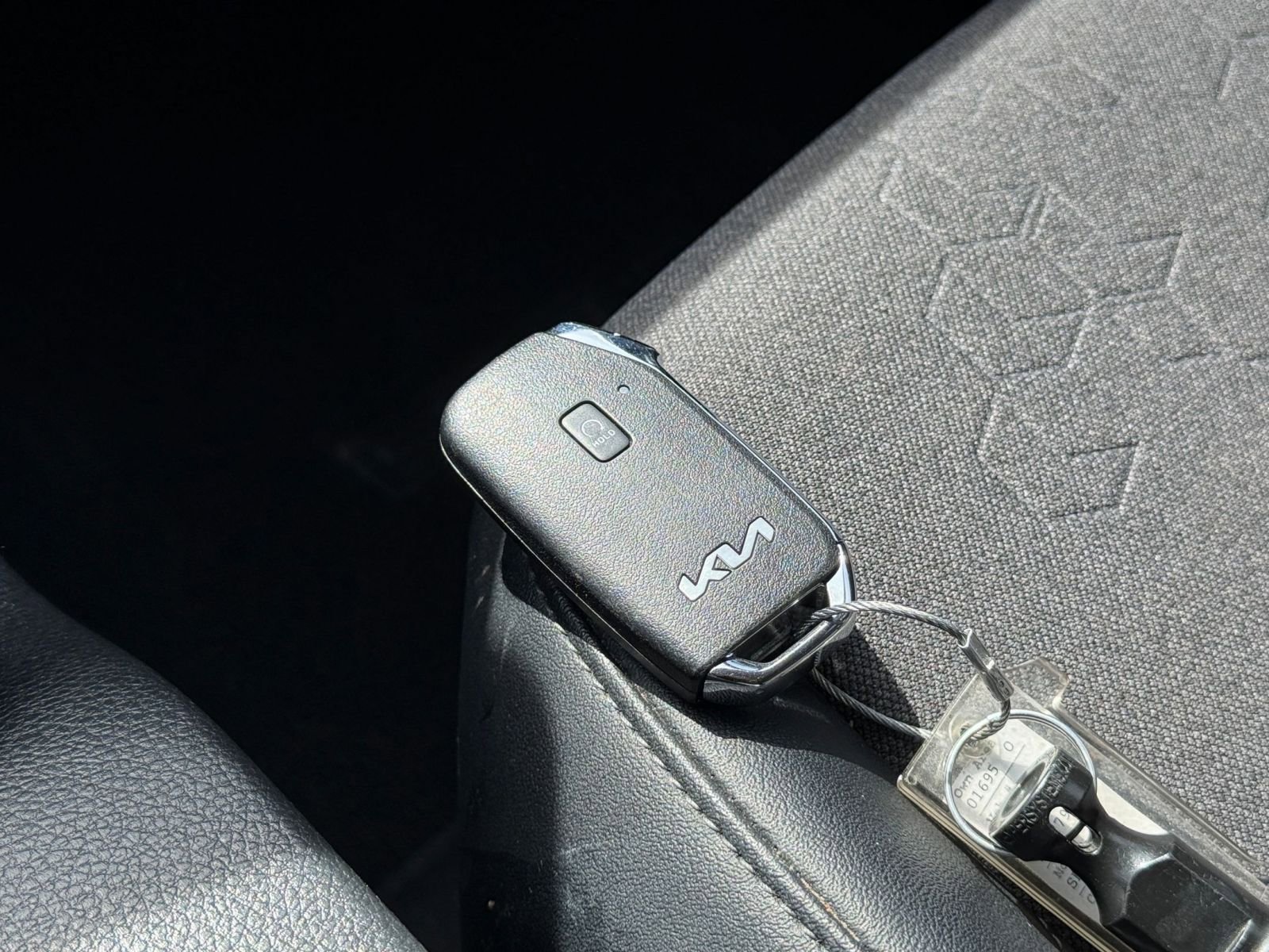 Used 2025 Kia Seltos S image 27