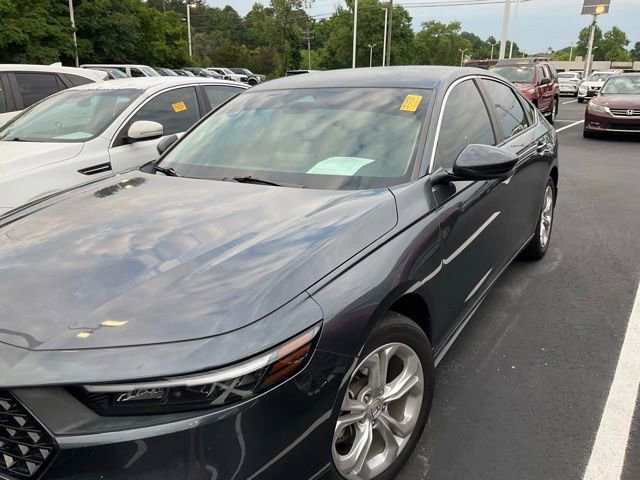 Used 2023 Honda Accord LX image 9