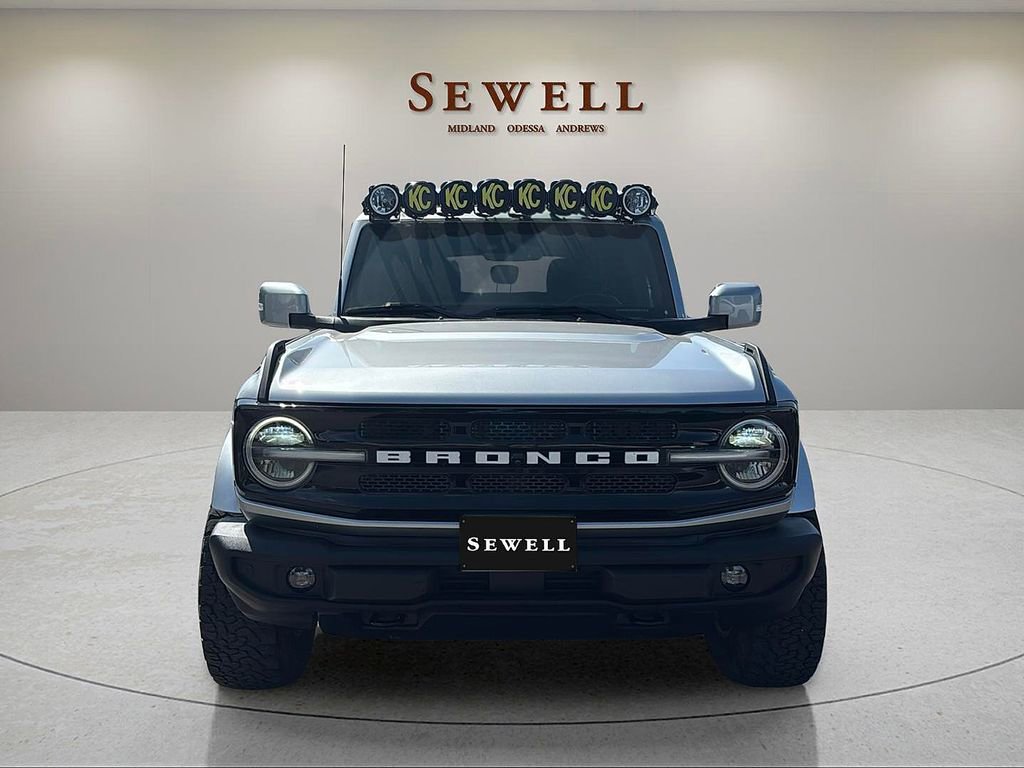 Used 2022 Ford Bronco Outer Banks image 8