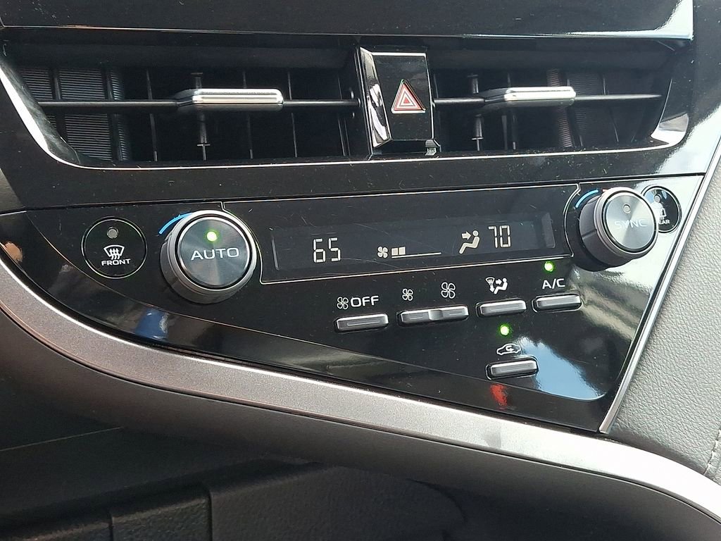 Used 2023 Toyota Camry LE image 16