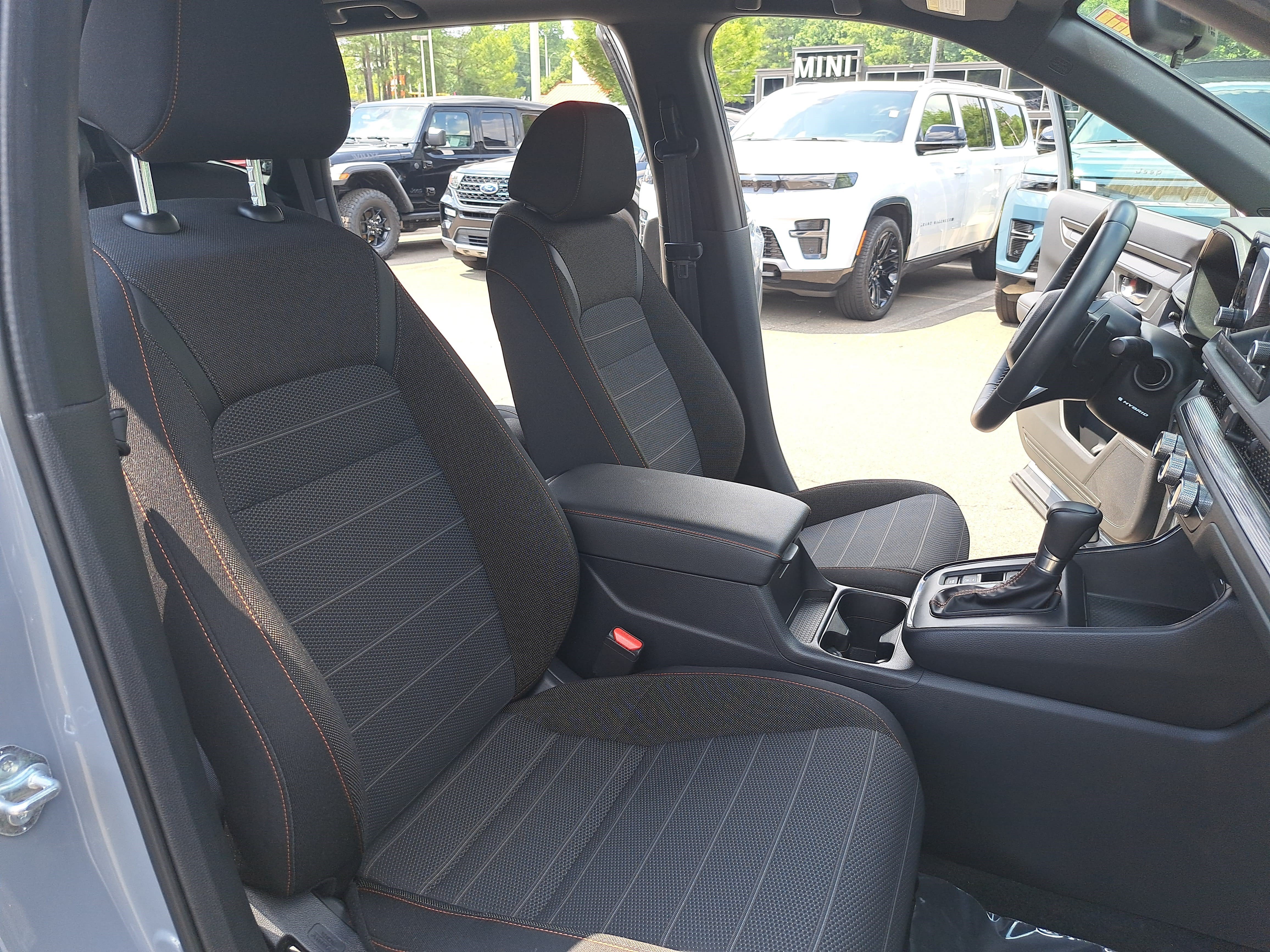 Used 2025 Honda CR-V Sport image 10