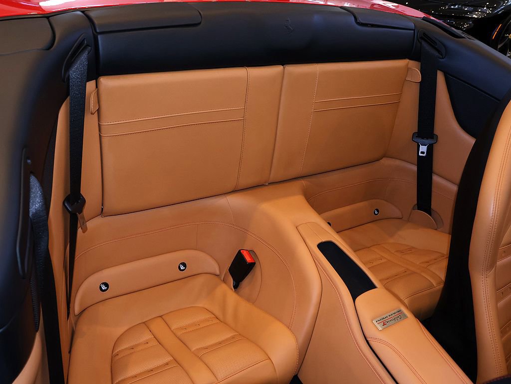 Certified 2017 Ferrari California T image 41
