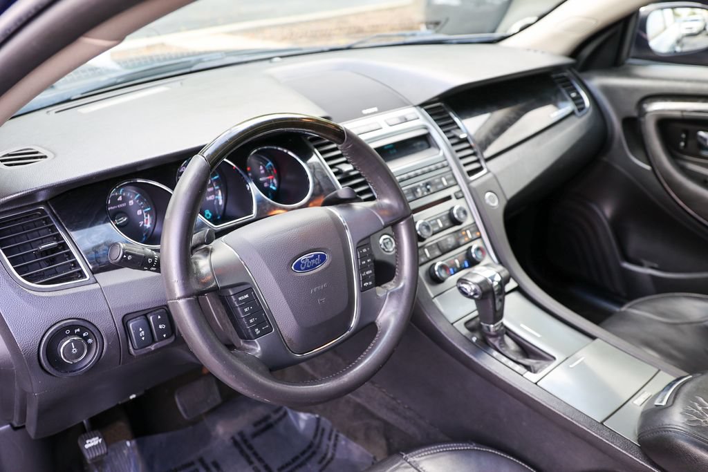 Used 2012 Ford Taurus Limited FWD image 6