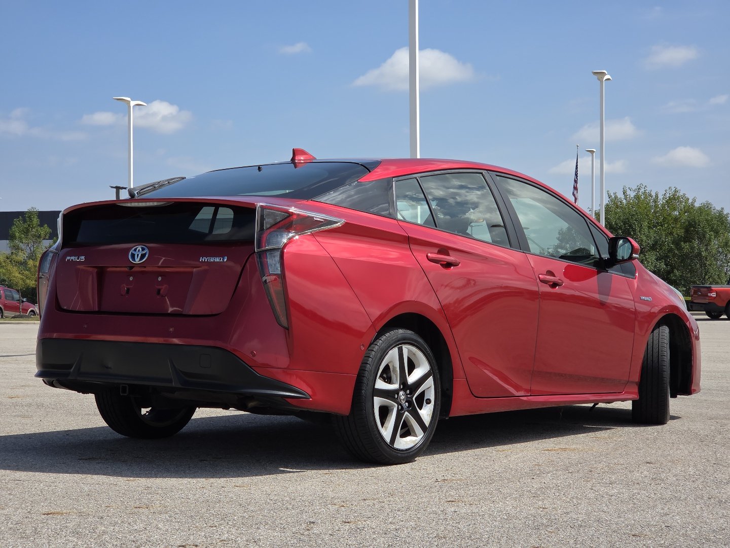 Used 2018 Toyota Prius Three Touring FWD image 16