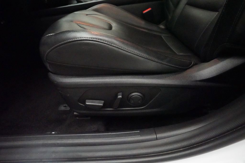 Used 2024 Hyundai Elantra Limited FWD image 28