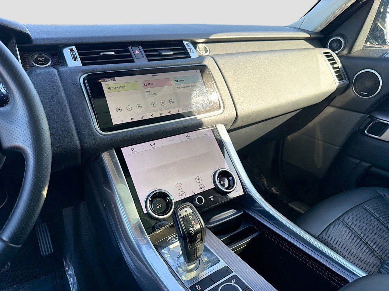 Used 2020 Land Rover Range Rover Sport HSE image 28