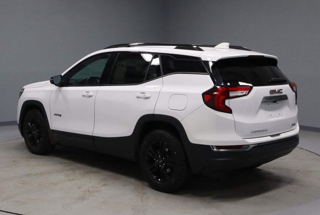 Used 2022 GMC Terrain AT4 w/ Infotainment Package II image 10
