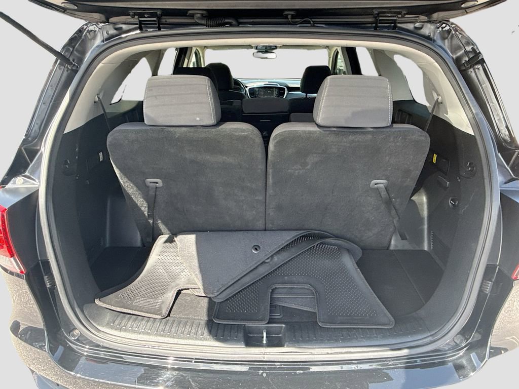 Used 2019 Kia Sorento S image 27