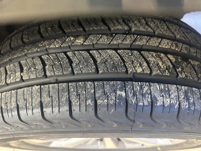 Used 2018 Ford F150 XL w/ Equipment Group 101A Mid AWD/4WD image 10