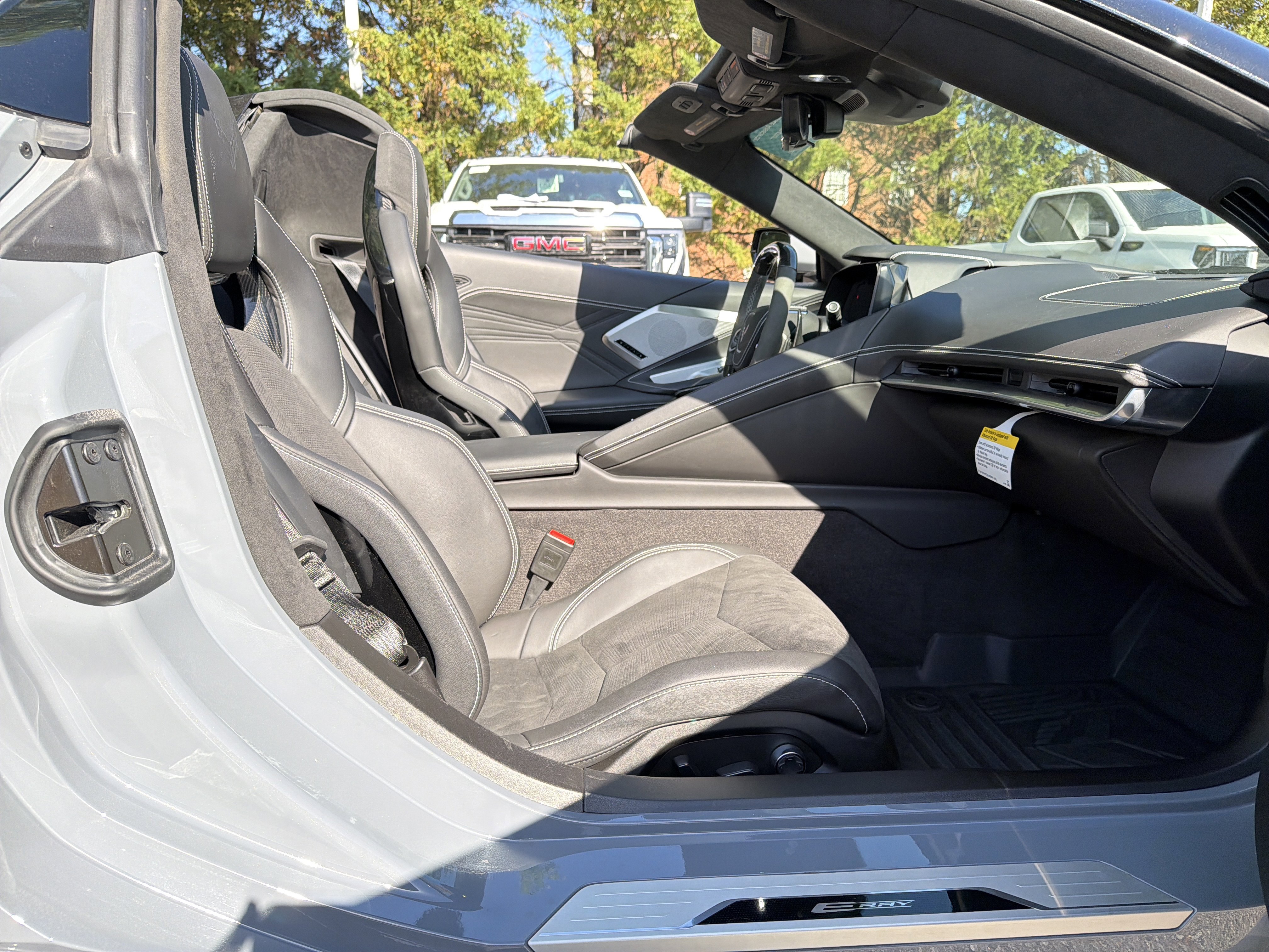 Used 2025 Chevrolet Corvette E-Ray w/ ZER Performance Package AWD/4WD image 33