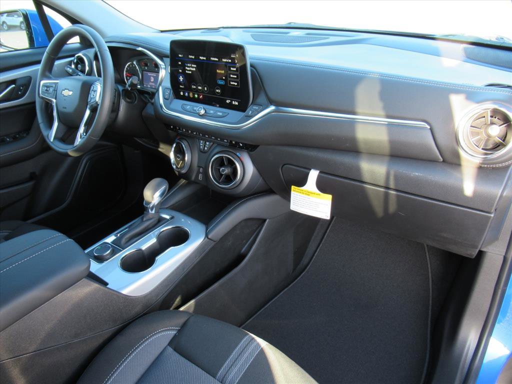 New 2025 Chevrolet Blazer LT image 9