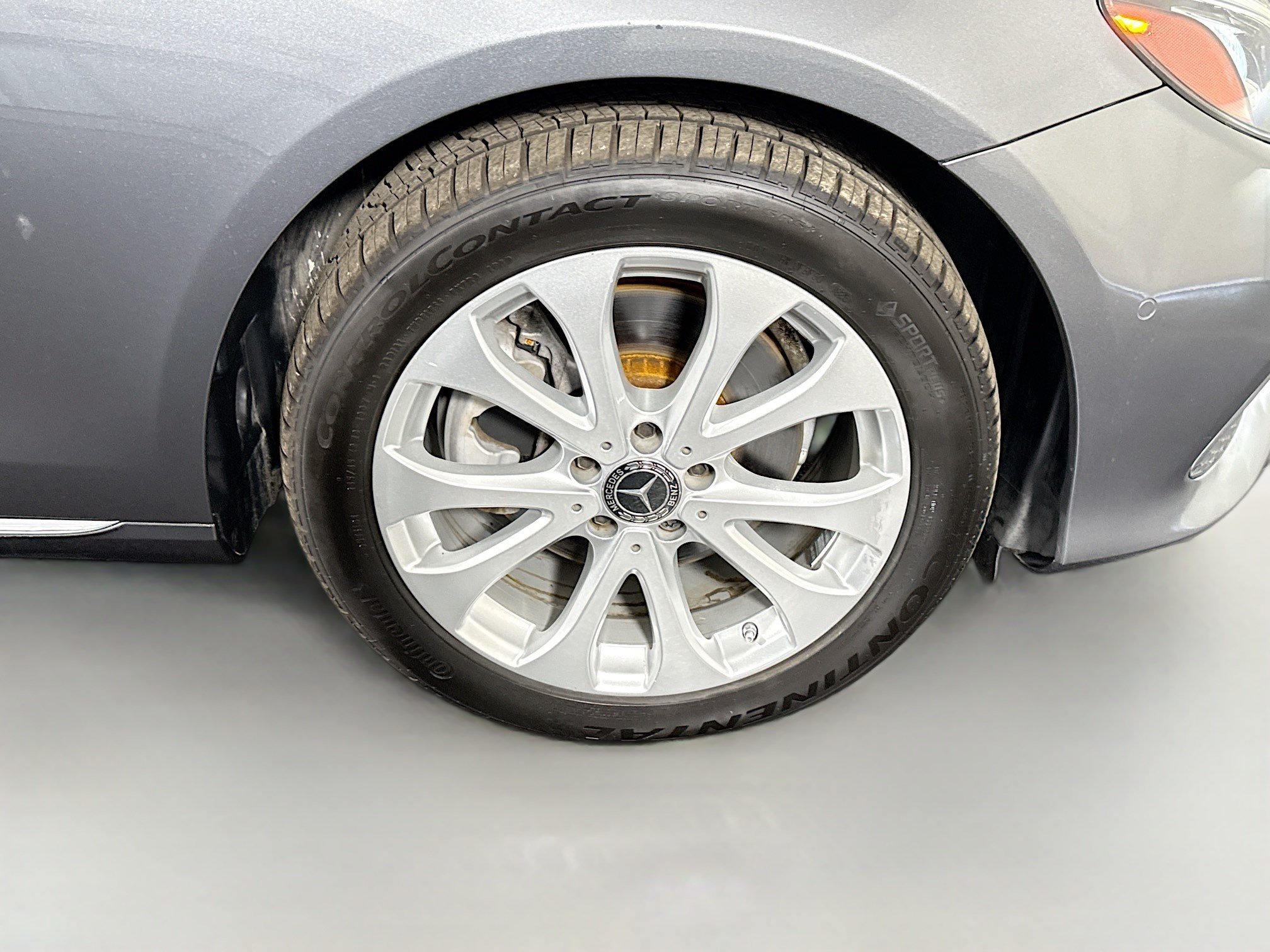 Used 2018 Mercedes-Benz E 300 w/ Premium 1 Package image 32