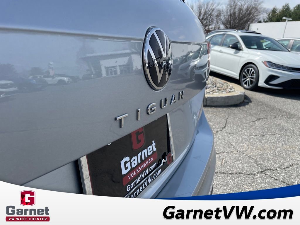 Certified 2023 Volkswagen Tiguan SE w/ Panoramic Sunroof Package image 32