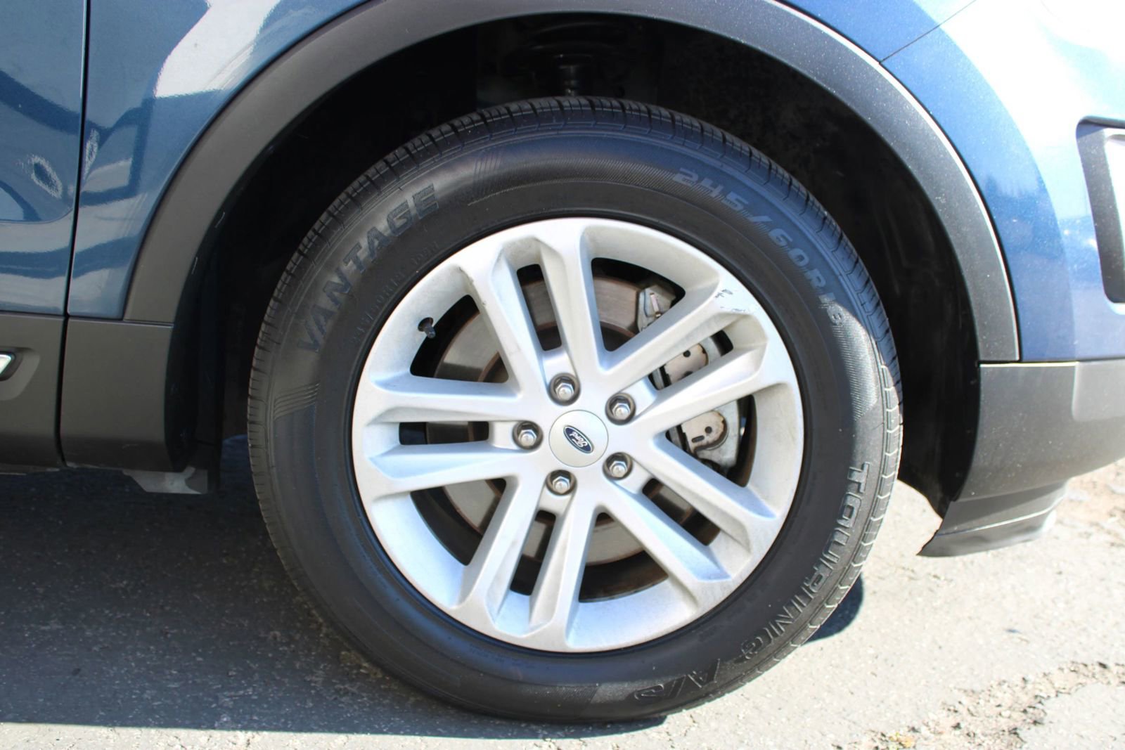 Used 2017 Ford Explorer XLT w/ Equipment Group 201A image 15