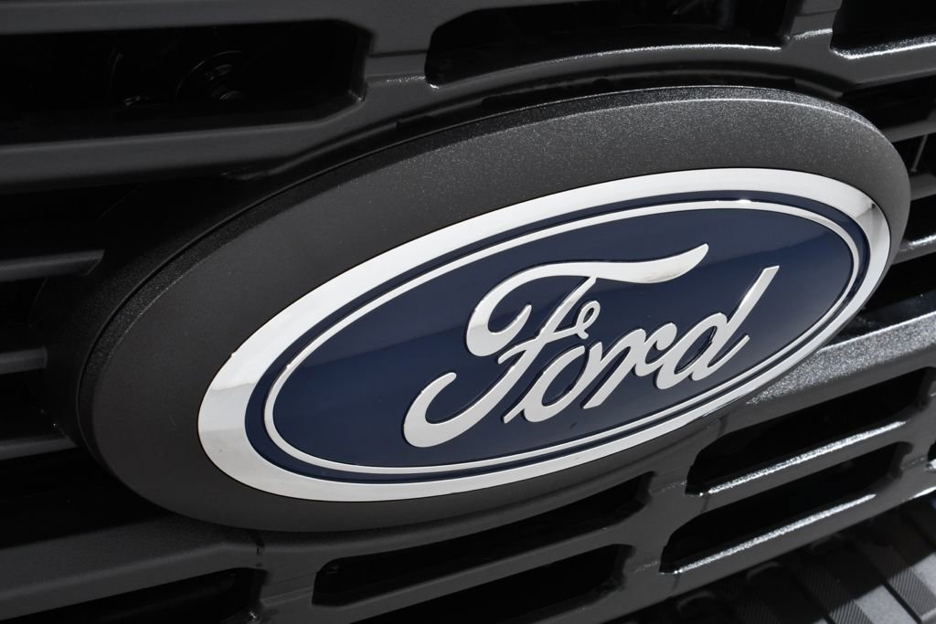 New 2026 Ford F250 XL w/ XL Chrome Package image 20