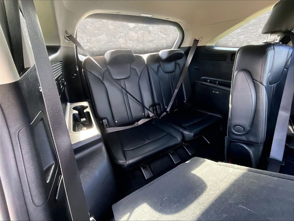 Used 2023 Kia Sorento EX image 23