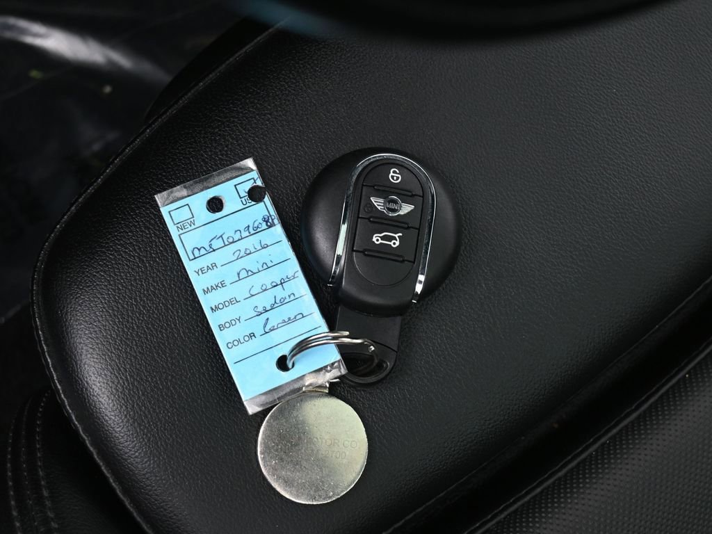 Used 2016 MINI Cooper S image 19