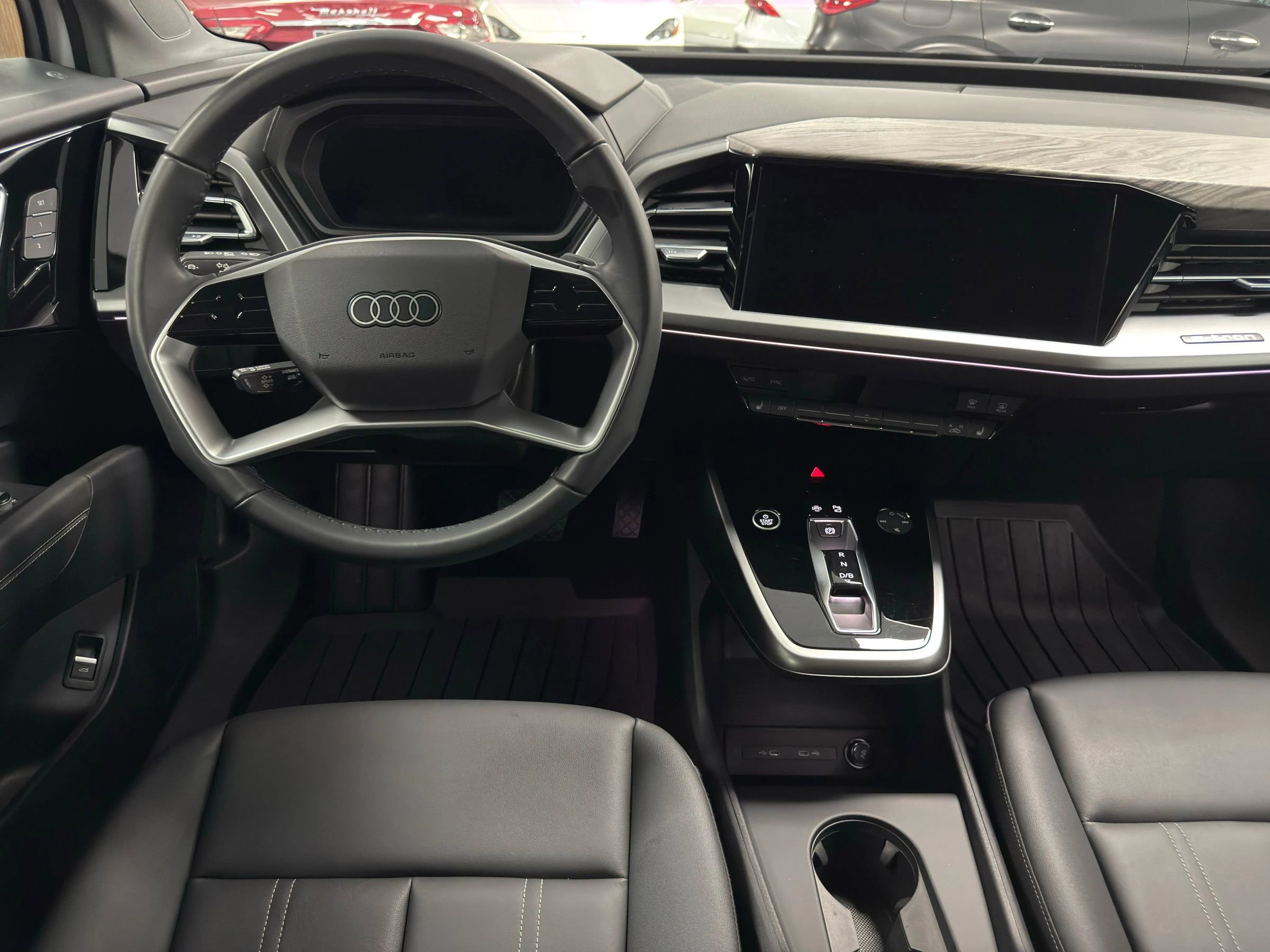 Used 2024 Audi Q4 e-tron Premium Plus w/ Premium Plus image 22