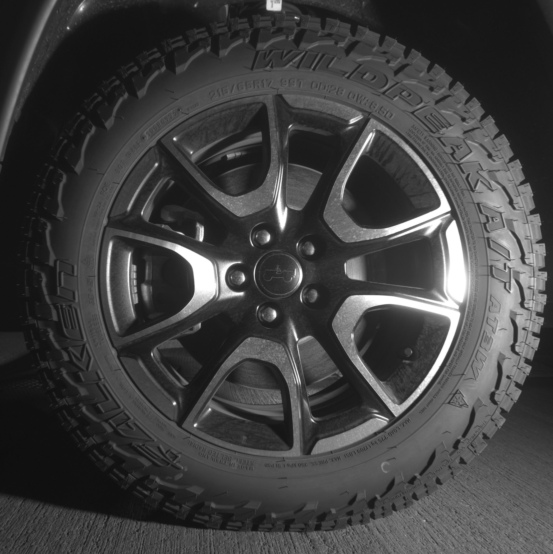 Used 2025 Jeep Compass Trailhawk image 12