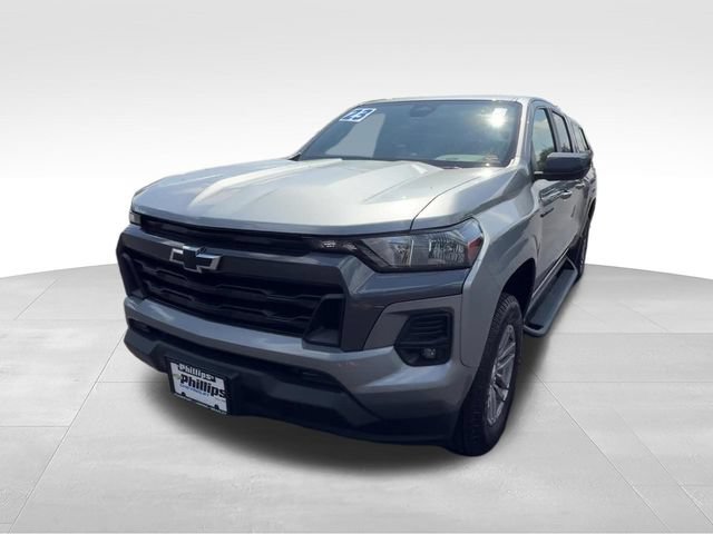 Certified 2023 Chevrolet Colorado LT w/ LT Convenience Package II AWD/4WD image 2