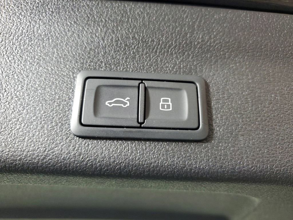Used 2022 Audi RS 6 AWD/4WD image 9