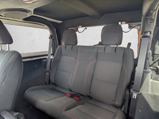 Used 2022 Jeep Wrangler Rubicon AWD/4WD image 15