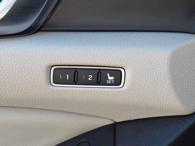 Used 2018 Honda Accord EX-L image 18
