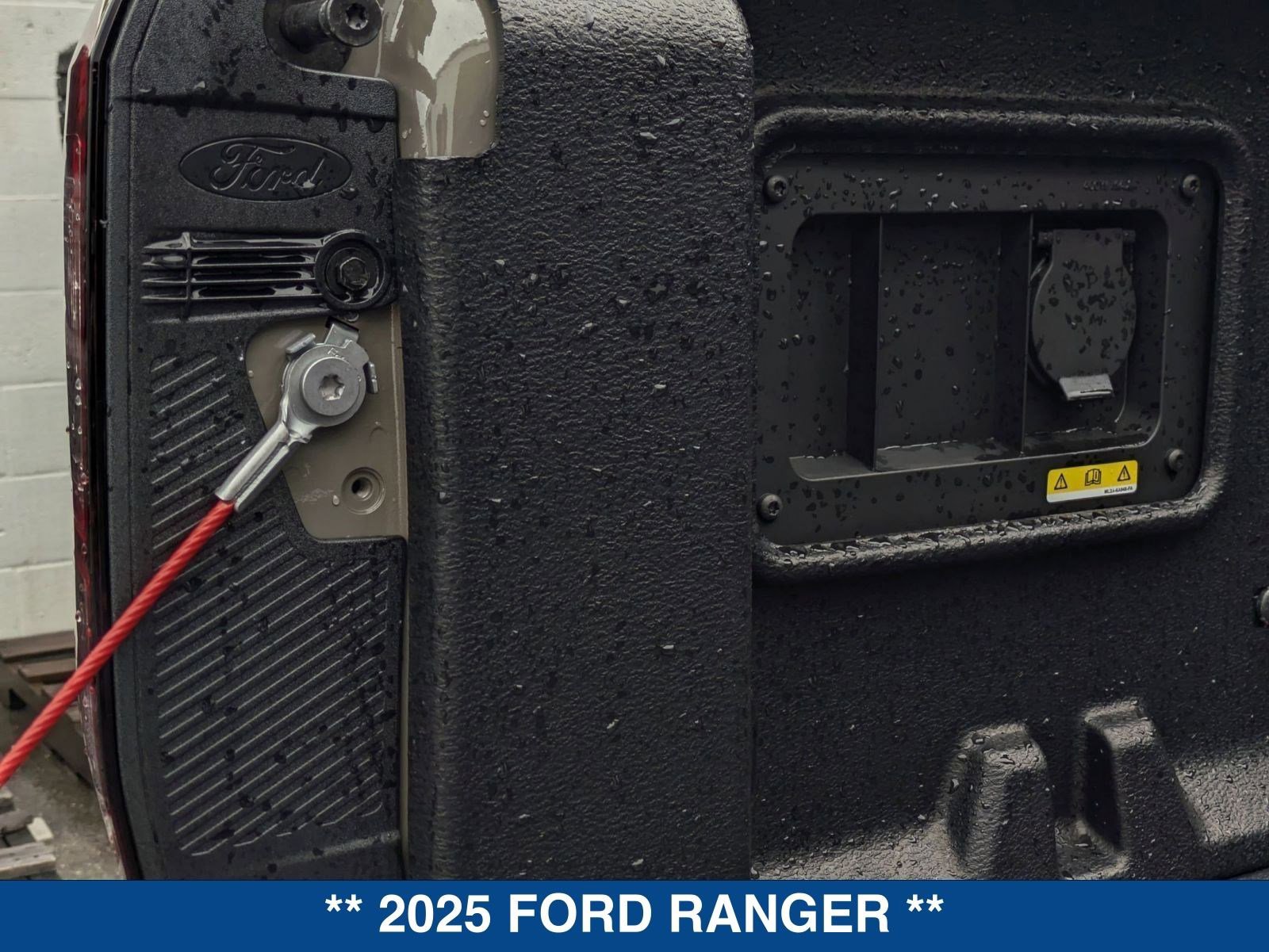 New 2025 Ford Ranger XLT w/ Black Appearance Package image 15