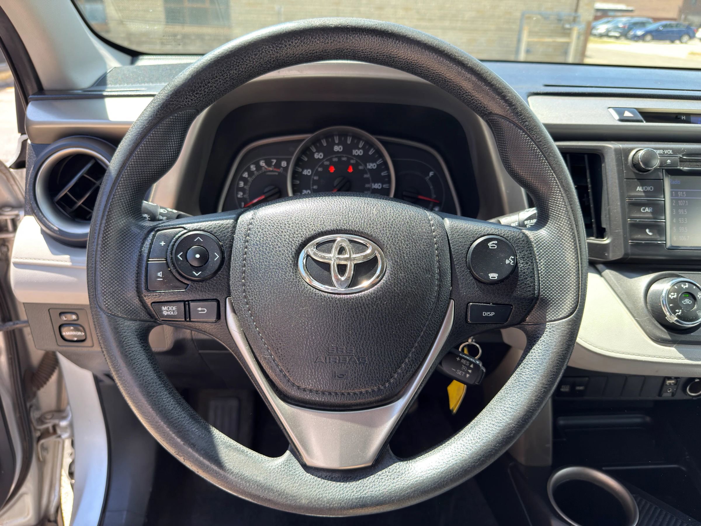 Used 2015 Toyota RAV4 LE AWD/4WD image 11