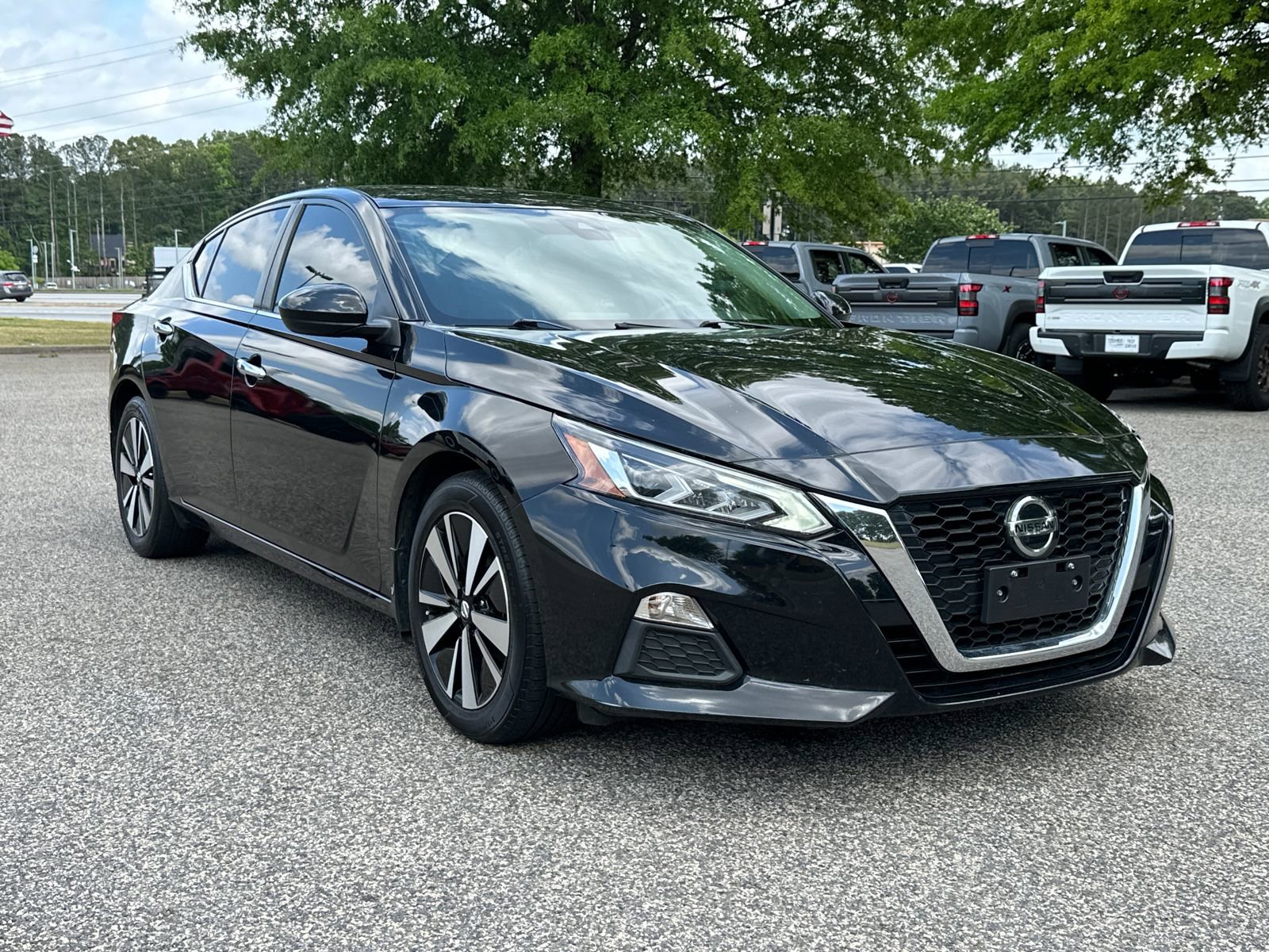 Used 2021 Nissan Altima 2.5 SV FWD image 3