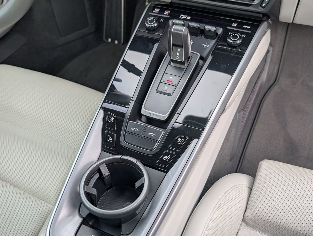 Certified 2021 Porsche 911 Targa 4S image 15