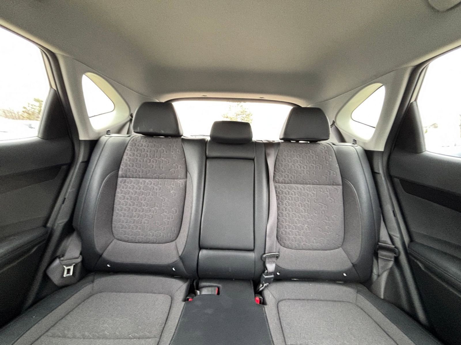 Used 2025 Kia Seltos S FWD image 38