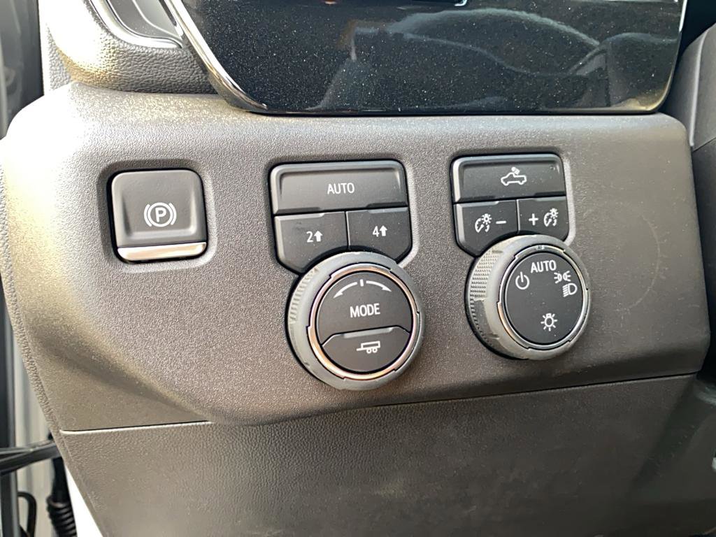 Used 2025 Chevrolet Silverado 1500 LT w/ Convenience Package II image 30