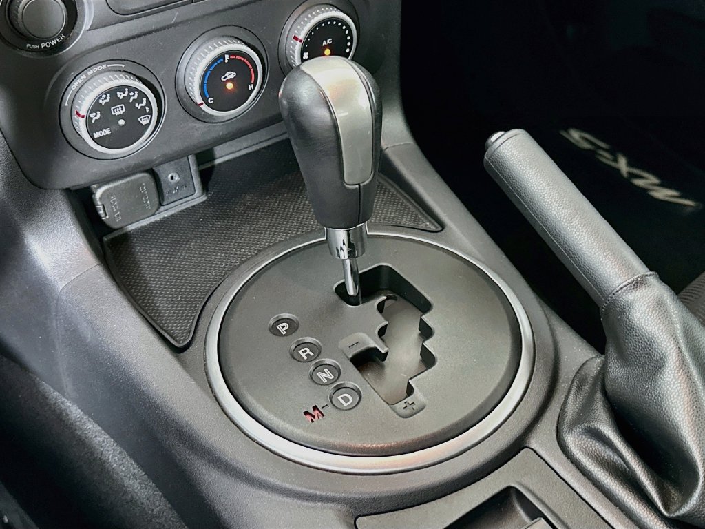 Used 2012 MAZDA MX-5 Miata Touring RWD image 20