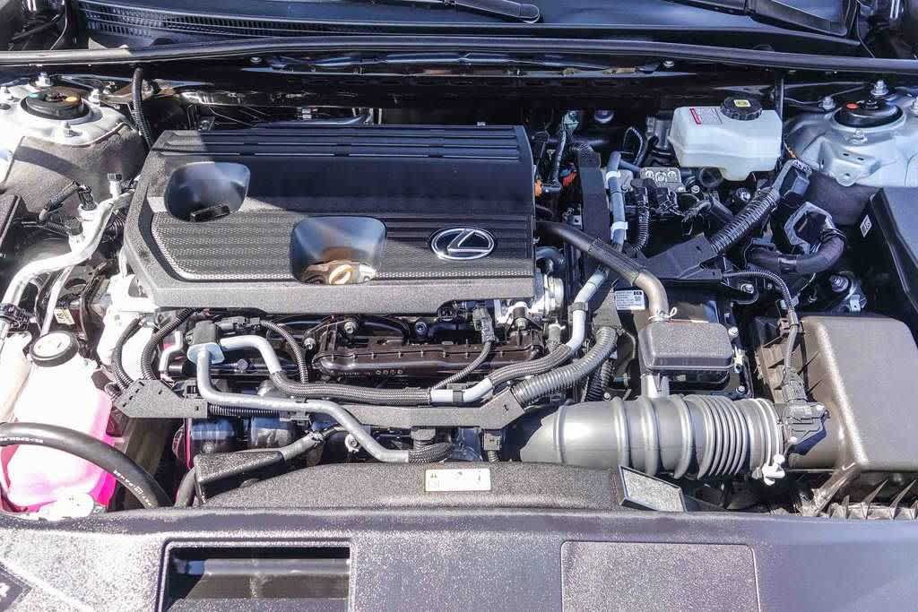 Used 2025 Lexus ES 300h w/ Premium Package FWD image 24