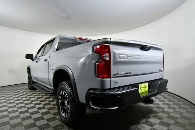 Used 2025 Chevrolet Silverado 1500 ZR2 w/ Technology Package image 13