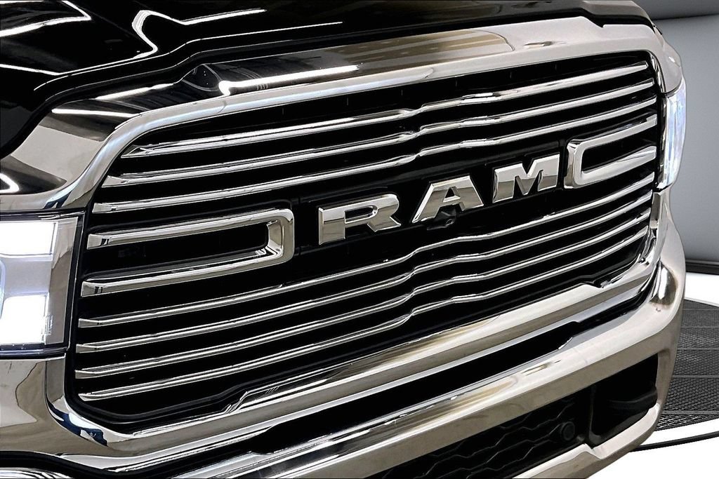 Used 2024 RAM 3500 Laramie w/ Towing Technology Group AWD/4WD image 32